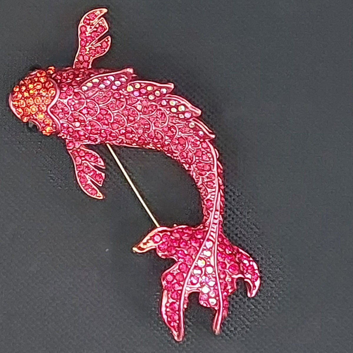 Brosche Koi